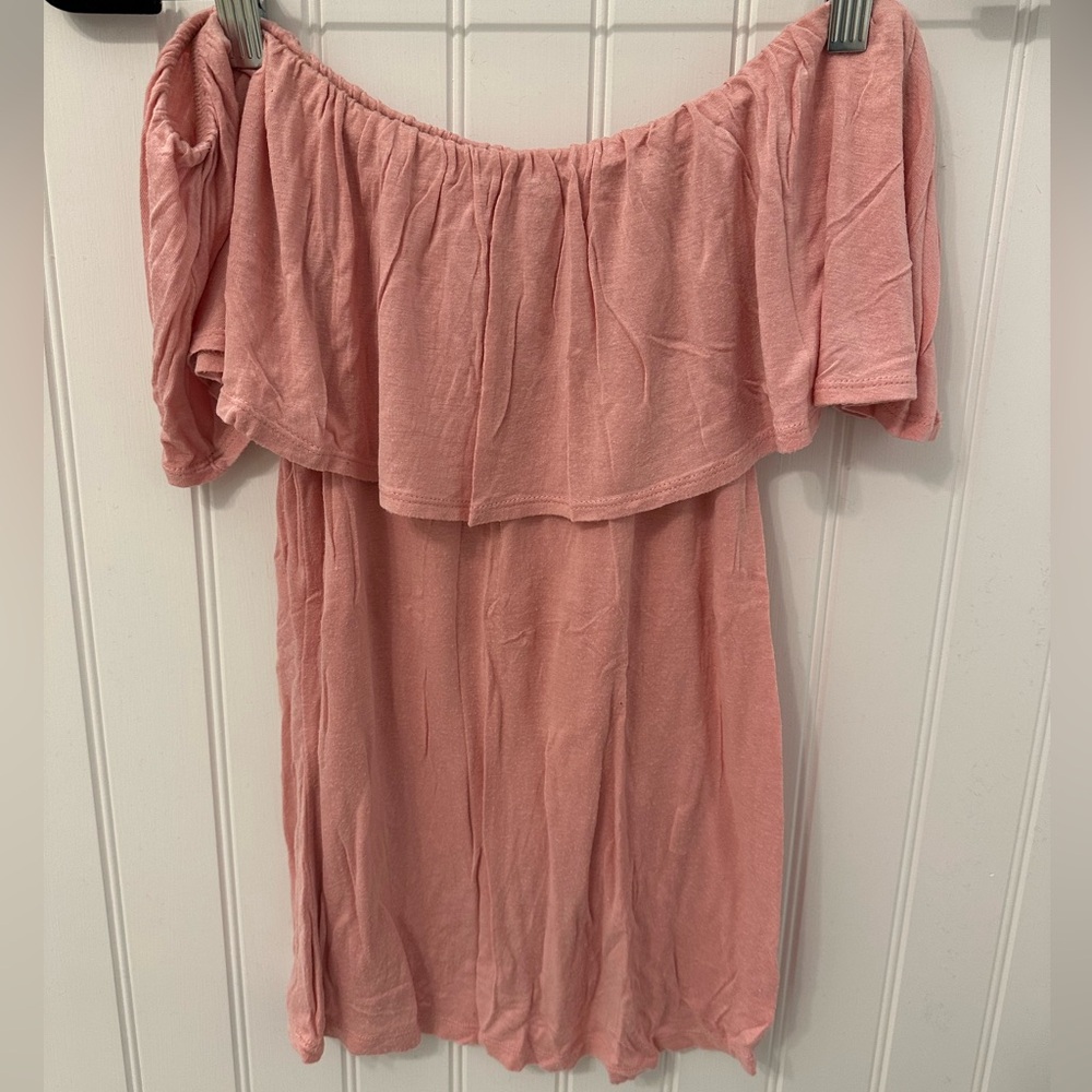 Light pink off the shoulder flowy top, size XS